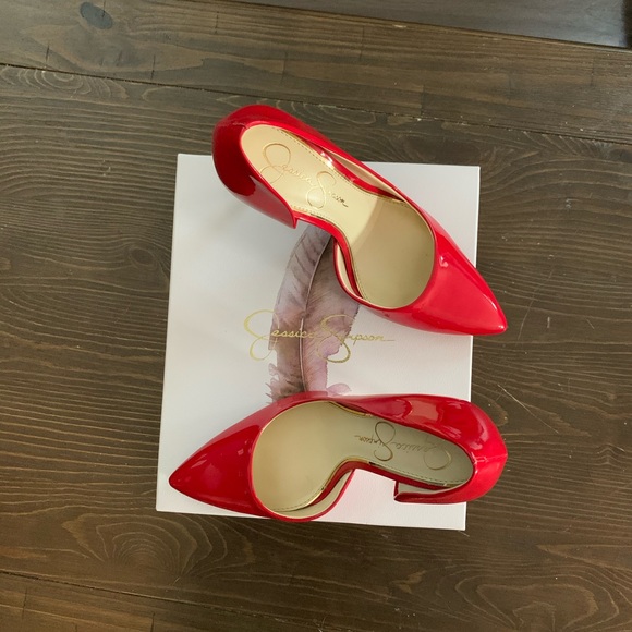 Jessica Simpson Shoes - NWT Jessica Simpson size 7.5 Pheona red muse heels